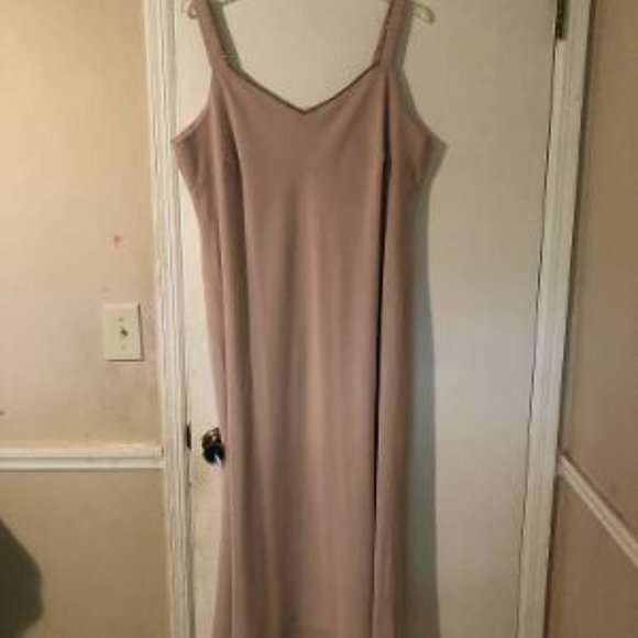 R & M RICHARDS FORMAL DRESS - Picture 2 of 11
